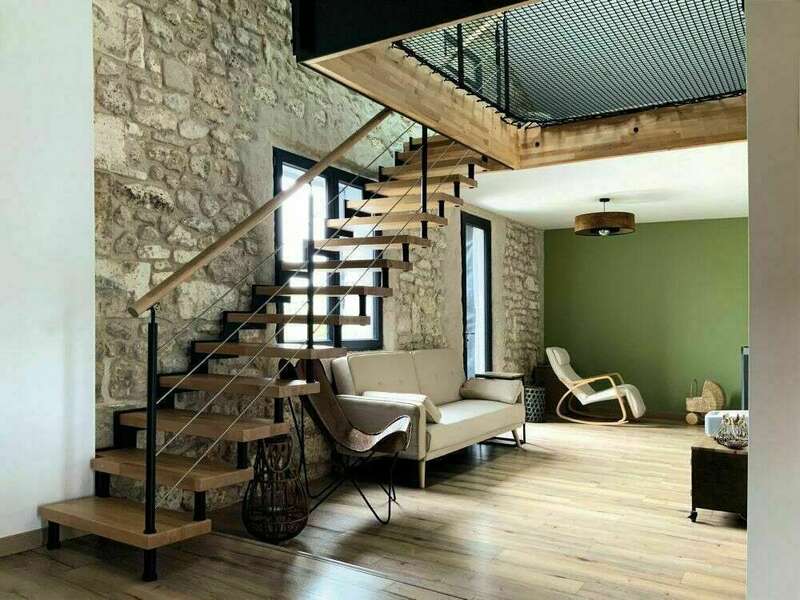 epura_droit_-metal_noir_