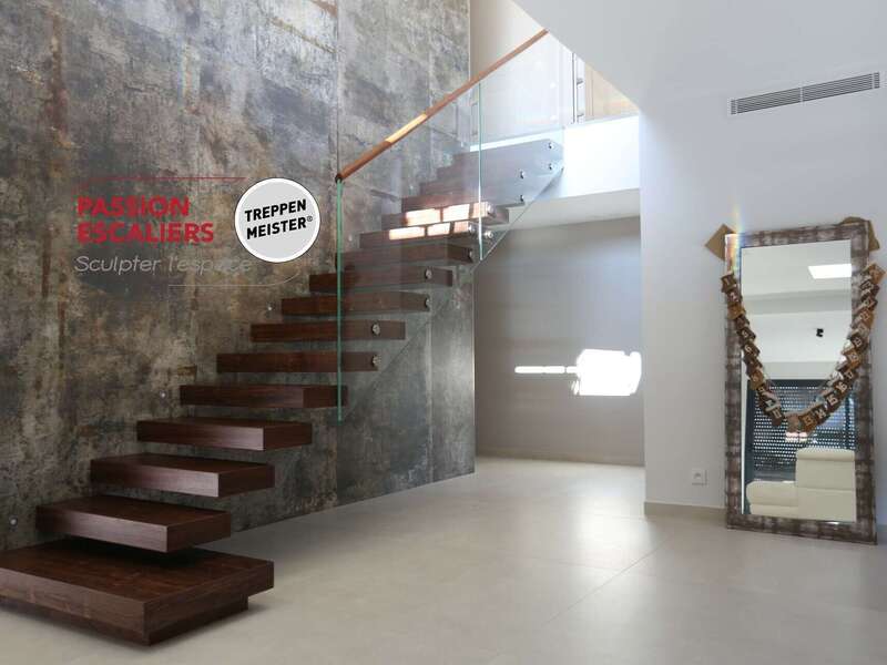 orazio_-_ego_droit_noyer_-_socle_depart_-_gc_verre_et_mc_bois_-_gc_etage_epura_et_mc_bois__1_