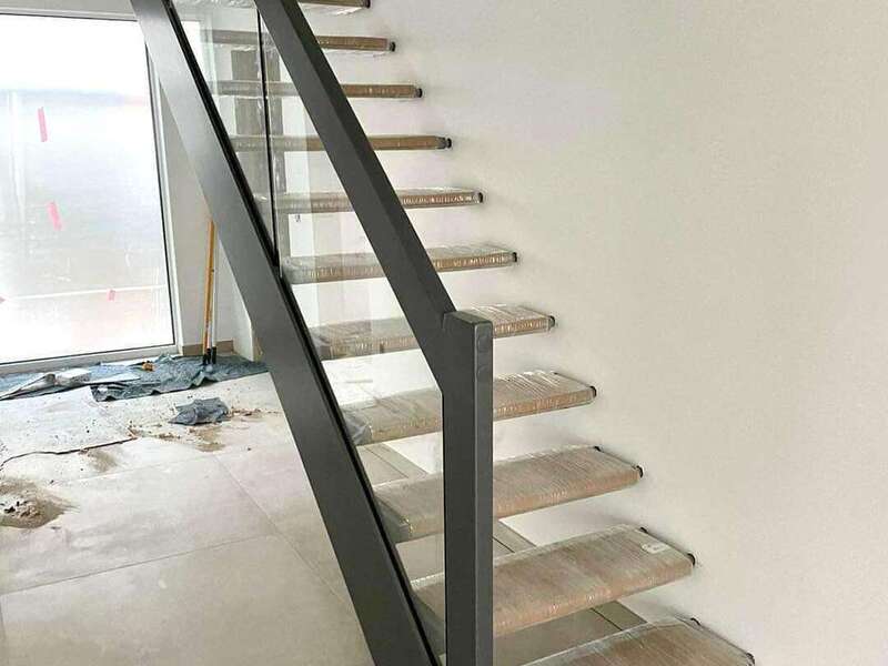 aura_droit_-_verre_44-2_en_remplissage_en_rainure_-_teinte_grise-__allemagne___1_