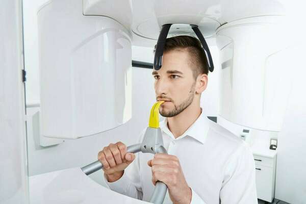 L'implantologie assistée par ordinateur