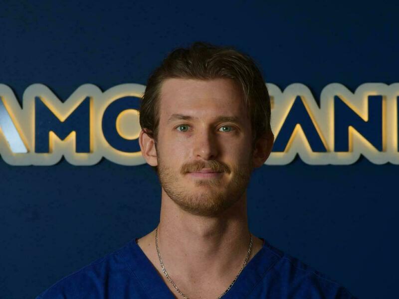 Dr Maxime MAKEIEFF, chirurgien-dentiste au cabinet la TRAMONTANE, narbonne