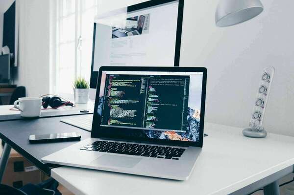 What is Cross Domain Tracking used for?