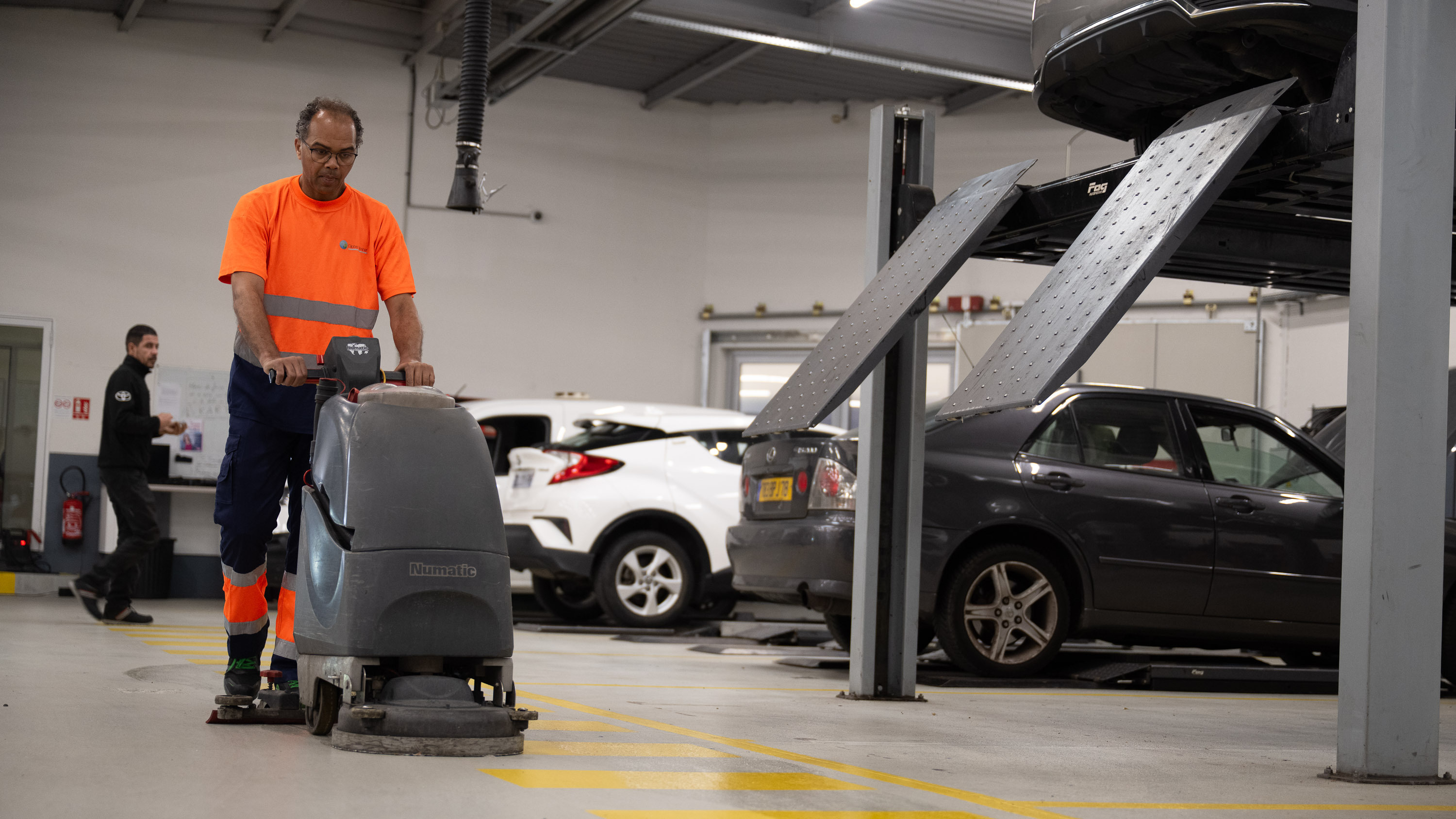 Nettoyage des sols industriels