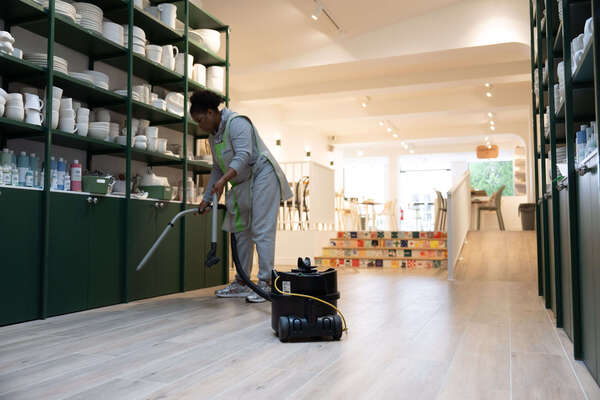 Nettoyage commercial : comment un commerce propre influence le comportement d’achat de vos clients ?