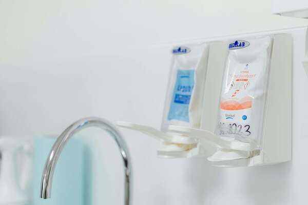 Comment bien équiper les sanitaires de vos locaux professionnels ?