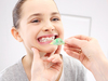 Enfant et appareil orthodontique amovible, cabinet des Drs Benchetrit & Lenouvel, Clichy-la-Garenne
