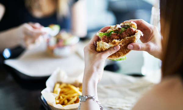 Pourquoi je mange alors que je n'ai pas faim ?