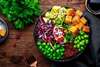Découvrez ce Buddha bowl gourmand et sain : quinoa, légumes colorés et falafels pour un déjeuner équilibré au bureau.