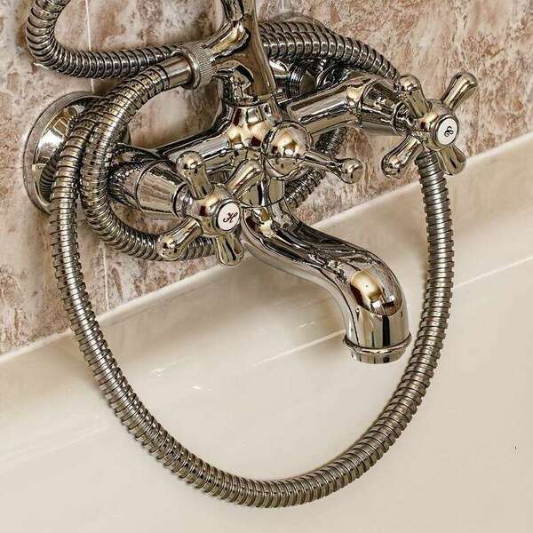 Installation douche ou baignoire à Paris