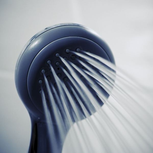 Réparer une douche ou une baignoire qui fuit