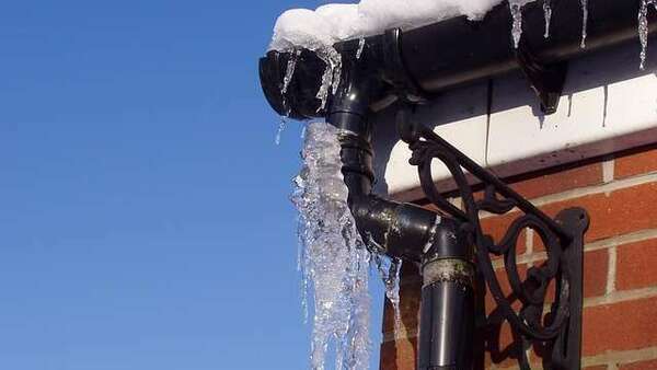 gèle système de canalisation hiver