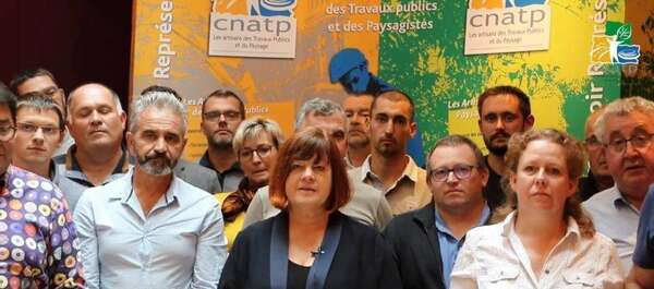 Fin du GNR, hausse du prix des carburants pour les professionnels : la CNATP se mobilise !