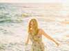 Femme dans la mer