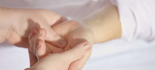 Réflexologie et Shiatsu en oncologie : un accompagnement pour améliorer la qualité de vie