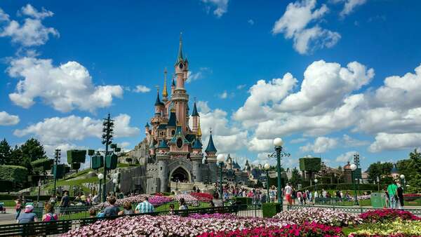 Comment gérer efficacement une location saisonnière près des sites touristiques en Seine-et-Marne ?