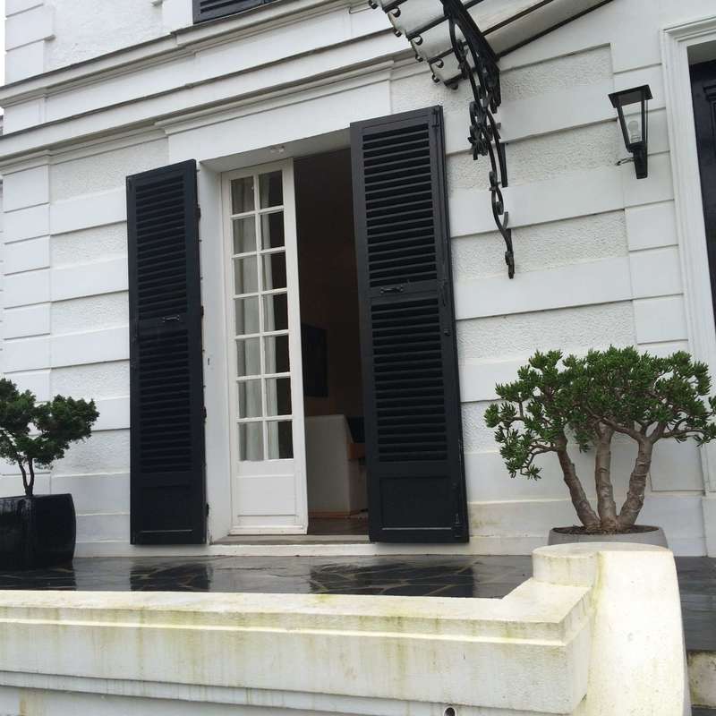 volet persienne en bois sur mesuree