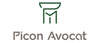 picon avocat en bouteille sur table en bois