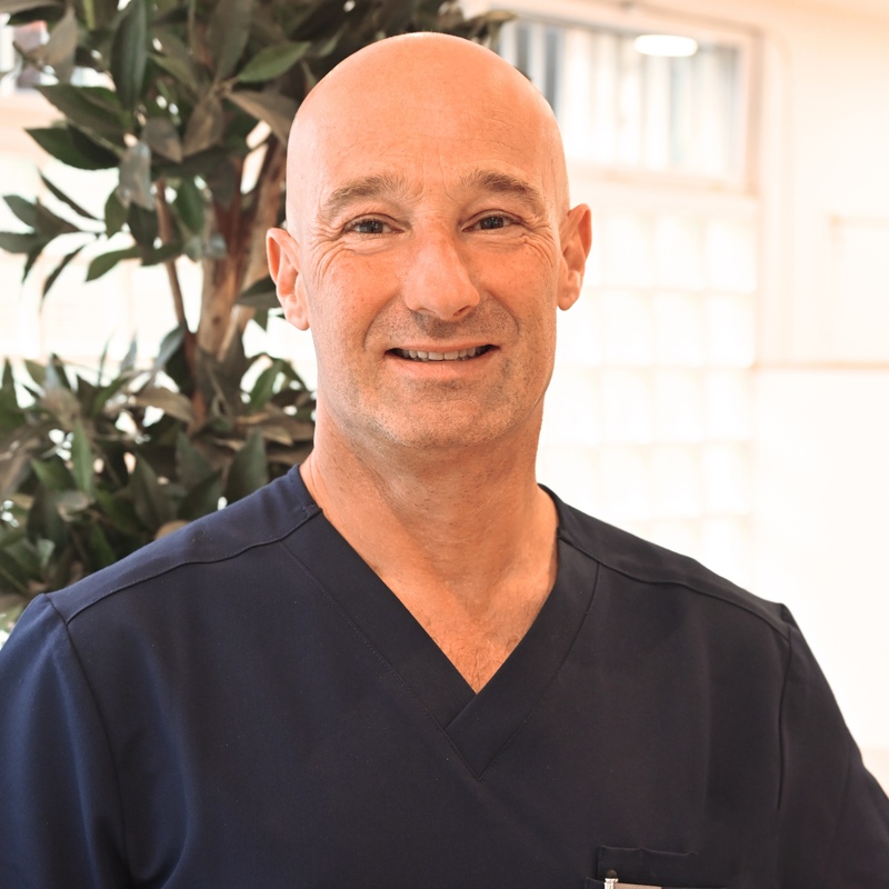 Dr Eric Allouch, orthodontiste à Levallois-Perret