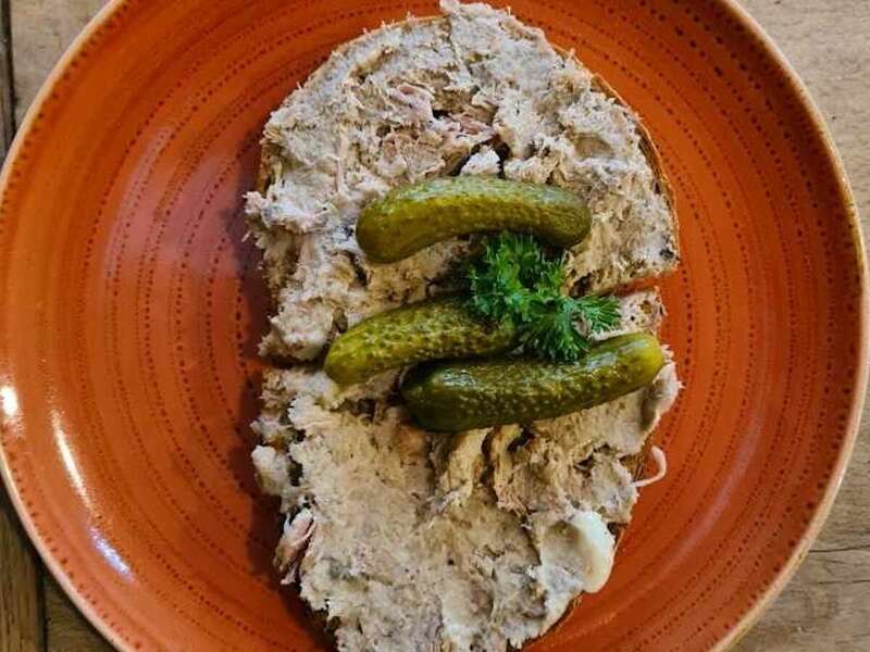 rillette_de_canard_et_cornichons