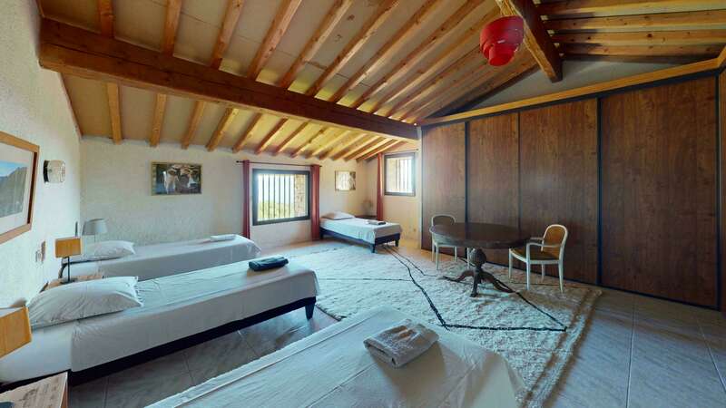 mas-prat-llaouge-bedroom_11