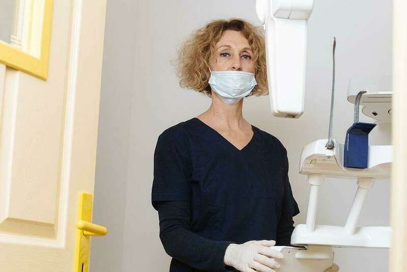 rqkprhgwju_159663595720241219-4008456-1aes8ys