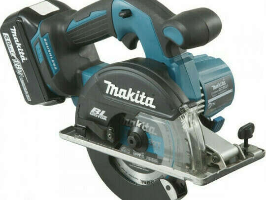 scie-circulaire-a-metaux-18-v-li-ion-5-ah-o-150-mm-makita-dcs551rtj