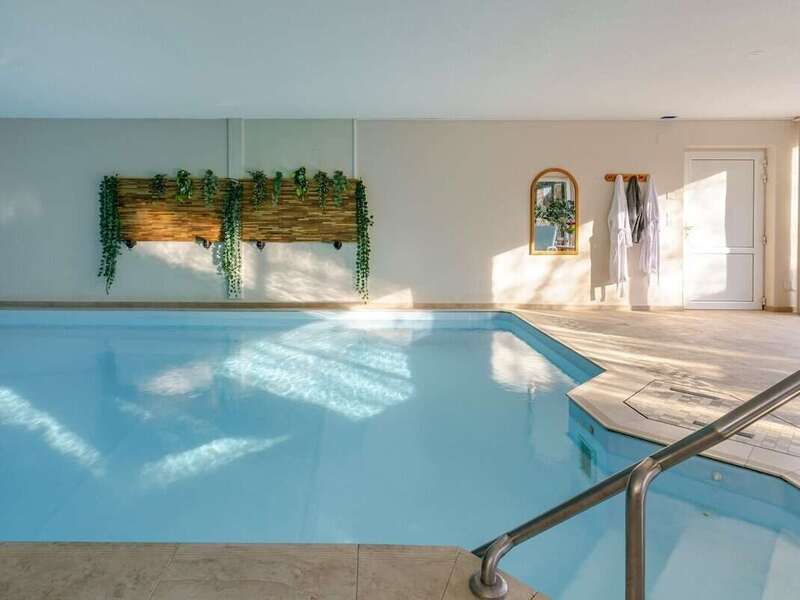 fa49c725-0258-48ca-947b-7a95d008b3fd