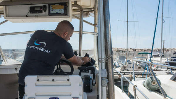 Pourquoi faire laver son bateau par un professionnel?