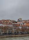 Vue du centre-ville de Lyon avec bâtiments urbains