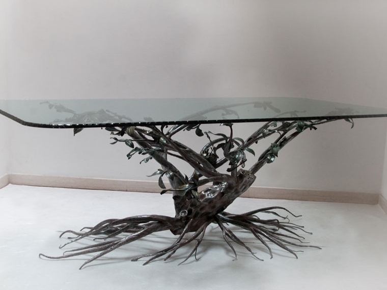 wrought_iron_table_handmade_decoration_920x570.jpeg