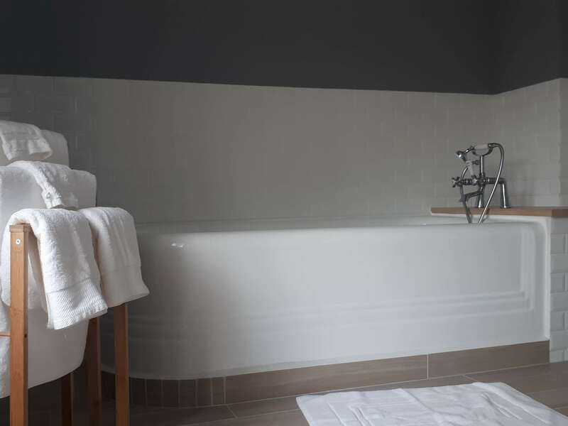 telephone_242020241204-3251018-emjyst