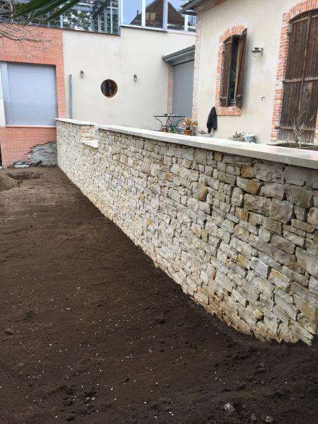 maconnerie-pierre-blanche-calcaire-0620200805-3122098-14i4hu3