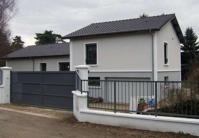 small_slider_1973720200805-3122098-1mo0pv2