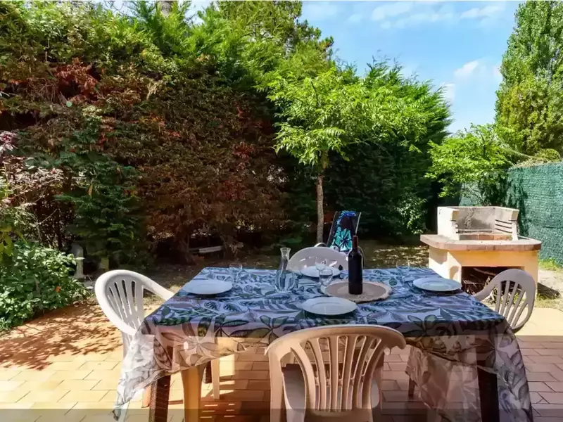 05e65e0a-f9cd-4f9c-a3af-43f95b1e3b6d