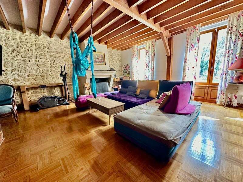 eb04a0ab-fbb3-473b-8046-5ce8d329dd40