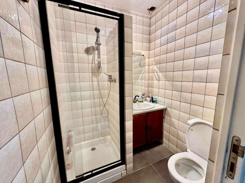 f06c9a44-add7-4e95-be4a-753942160350