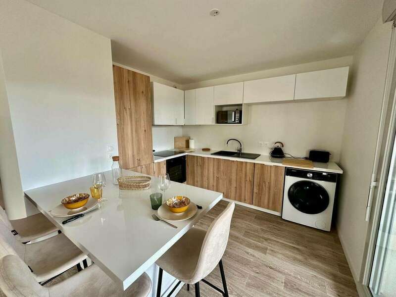 786e0ca7-f77f-427b-ae4a-67a2da9a8375