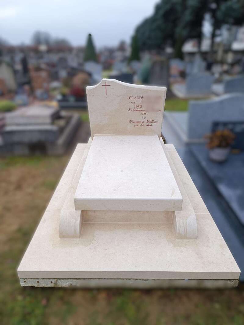 monument_funeraire_en_roche_de_selina_