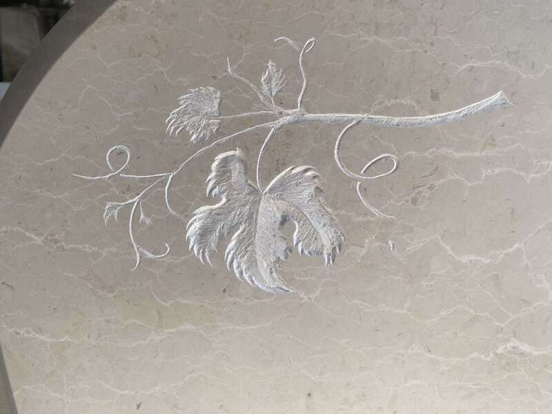 2-_gravure_feuilles_de_vignes
