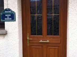 Porte d'entrée PVC PLAXE BOIS
Fourniture et pose avec dormant conservé et habillage