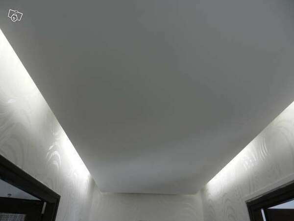 Pourquoi faut-il arrêter de peindre vos plafonds en blanc et oser la couleur ?