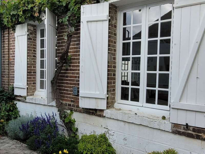 Fenêtre gamme lumine avec petit bois intégré 