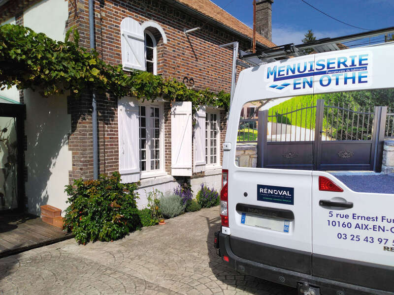 Fenêtre gamme lumine avec petit bois intégré