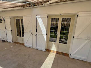 Porte fenêtre gamme perform avec petit bois intégré 