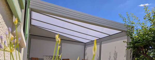 Une pergola sur mesure, posée avce soin et passion