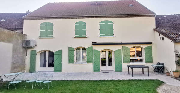 Volets roulants, battants, coulissants ou persiennes : lequel choisir pour votre maison ? 