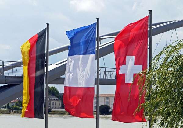 Que voir à Huningue Alsace : guide séjour à la frontière franco-germano-suisse