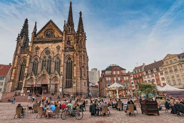 Location courte durée à Mulhouse : quel rendement espérer pour votre appartement ?