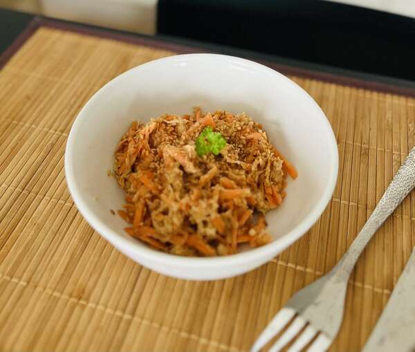 Salade de radis noir, carottes & sésame