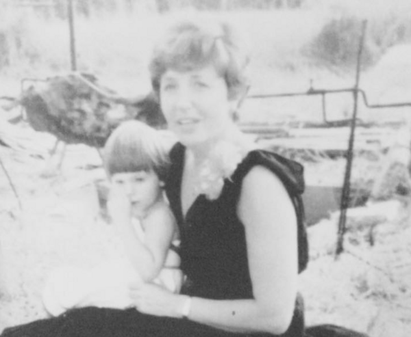 Libérer les Mémoires Transgénérationnelles : Le Nettoyage des Lignées Parentales